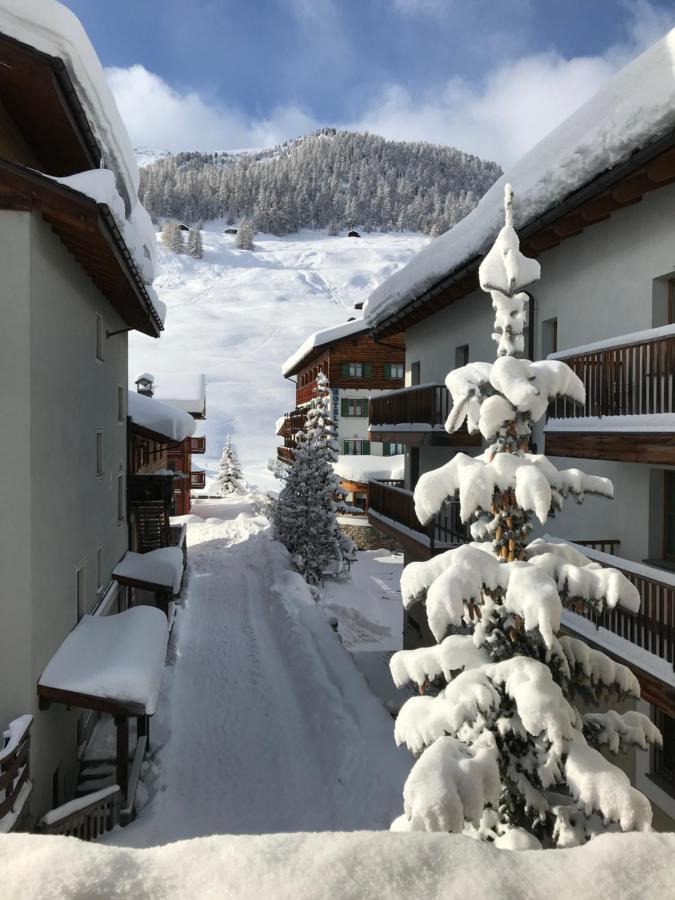 Garni La Casetta Hotell Livigno Eksteriør bilde