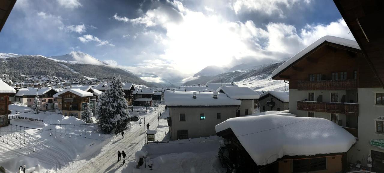 Garni La Casetta Hotell Livigno Eksteriør bilde