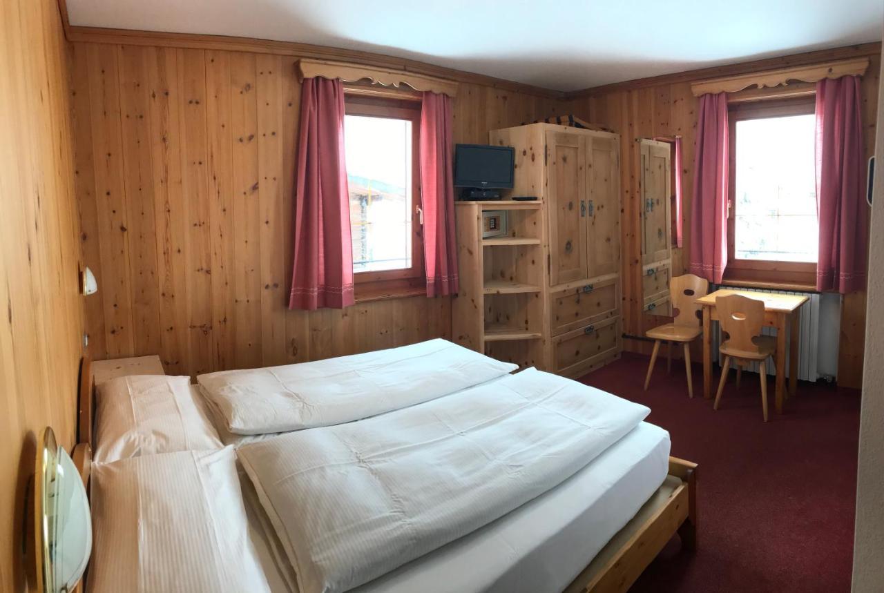 Garni La Casetta Hotell Livigno Eksteriør bilde