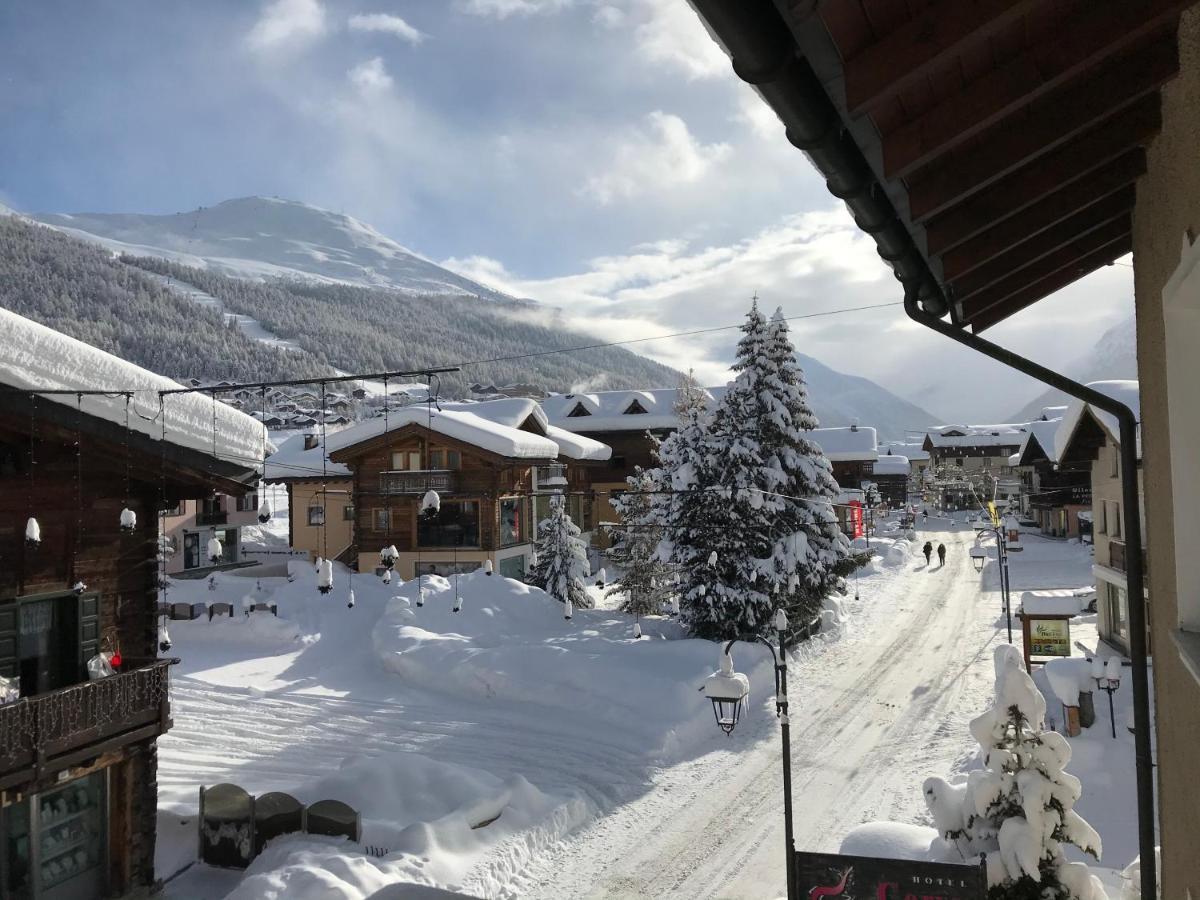 Garni La Casetta Hotell Livigno Eksteriør bilde